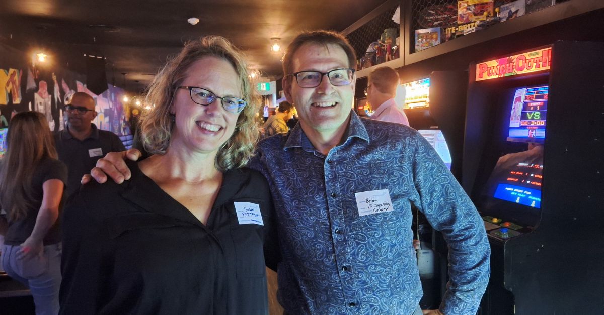 ImprovingYYC's tweet photo. We had a great time at our October Toronto Come Together Regional Event 🎉 There was lots of fun, games, and bonding at @FreePlay with the team. Big thanks to Gustavo Alvarez for leading and Pat Hickey for sponsoring.

#TeamBuilding #TorontoEvents #WorkplaceWellness https://t.co/QXXjLHk8pX