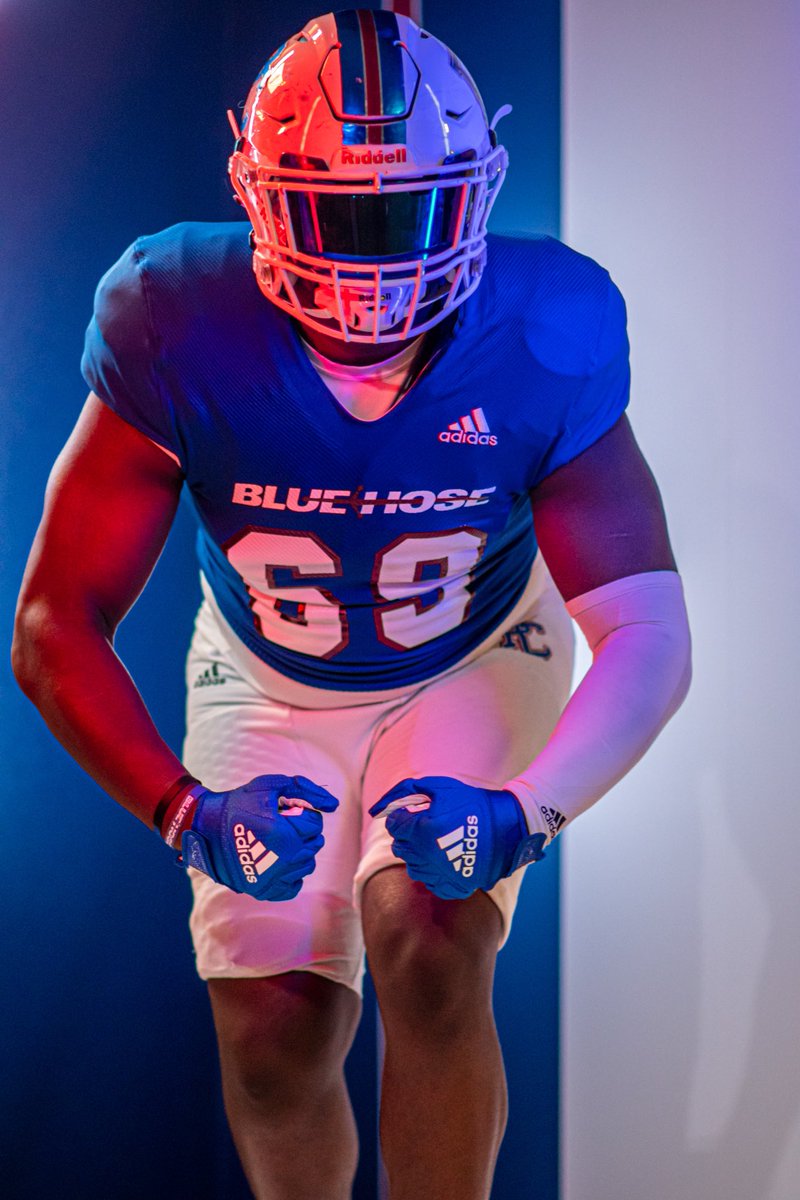I have decided to enter the transfer portal with 1 year of eligibility left 6’3 280 LT/G