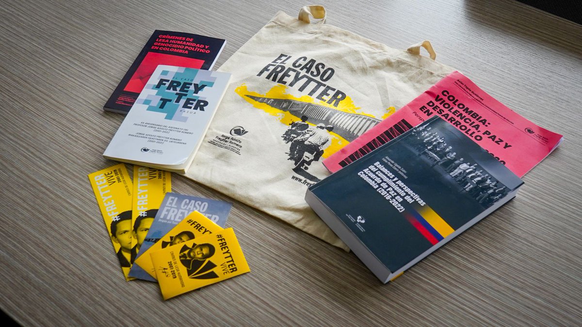 Wilmerlealp's tweet image. Agradezco a la @ascjafr por compartirme la investigación del profesor Alexander Ugalde sobre la implementación del Acuerdo de Paz en Colombia y la información sobre el legado del profesor Jorge Freytter.
#ConstruyendoPaz