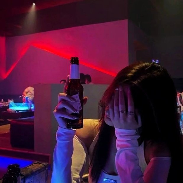 ⠀

          ⚝    .    ◝    𝗺𝘆 𝗯𝗼𝘆𝘀     ෆ    ˚    ఎ

всё встало на свои места с появлением второго брата-акробата. вечеринка продолжается, а спор стал в разы интереснее с участием нас троих. какая разница, что будет завтра, пока мы счастливы в настоящем?

⠀