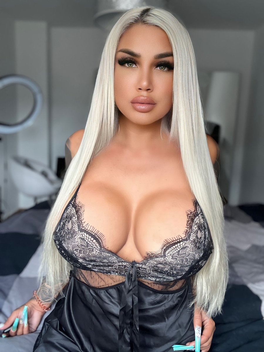 KaryMel0's tweet photo. Good Night 🖤🤗 https://t.co/lvxaUDaofQ