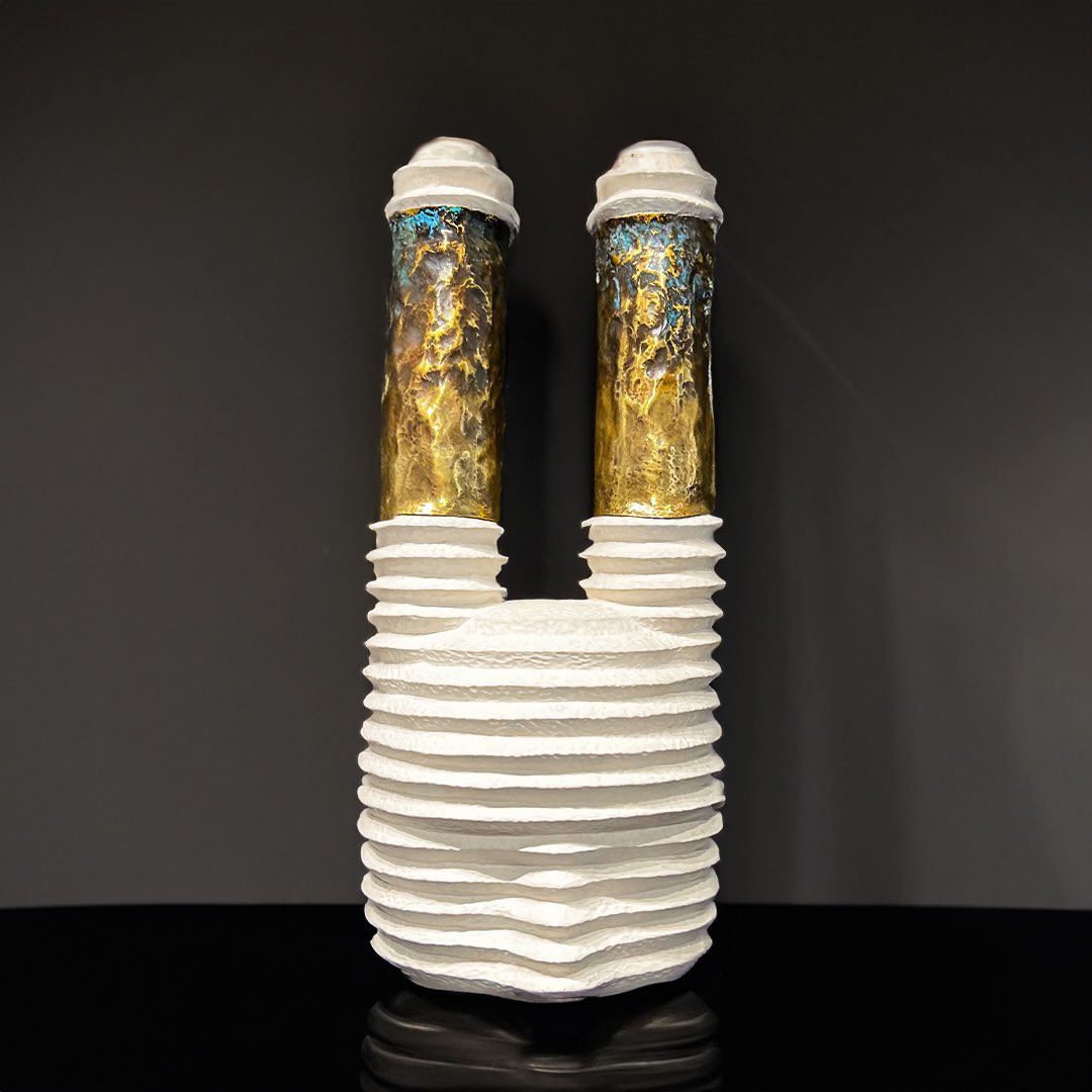 Discover the wonders of Spencer Hansen’s sculpted creations.

Introducing ‘M-26’, ‘Topeng Rantai’, ‘M-27 Eye Two Eye’, and ‘Adapt’. All on display at our gallery. 

To inquire or view more work by @spencerblamo visit samuellynne.com or contact us at info@samuellynne.com.