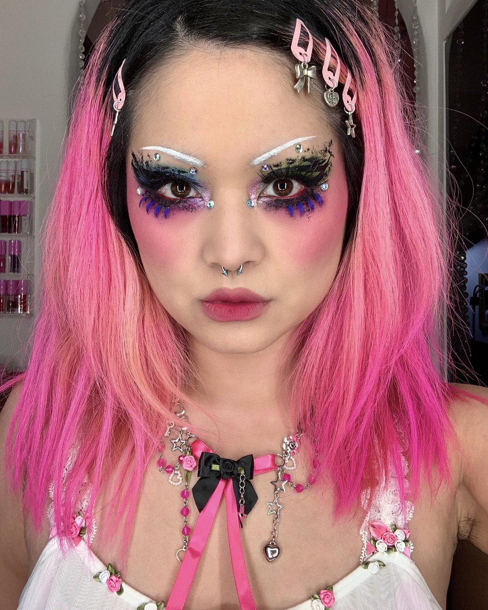 Shrinkle tweet media