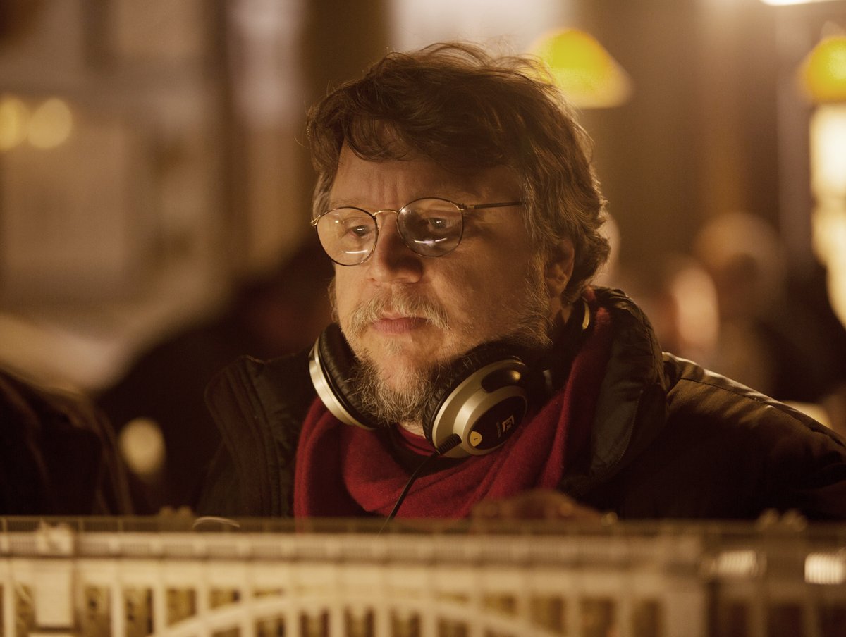 Variety's tweet image. Guillermo del Toro joins Christopher Nolan in championing physical media.

“Physical media is almost a Fahrenheit 451 (where people memorized entire books and thus became the book they loved) level of responsibility. If you own a great 4K HD, Blu-ray, DVD etc etc of a film or…