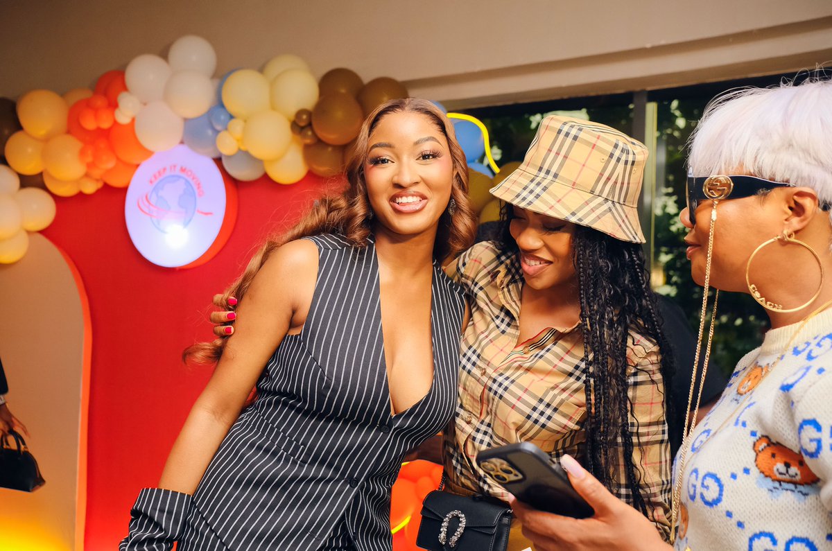 ThePrincessAgun's tweet image. Dreaming is free; Anyone can dream. But to take an idea, a dream and turn it into reality is where true genius lies. It takes great discipline, resilience, unwavering dedication and a great work ethic.

Big congratulations to my baby @_kimoprah on the launch of #KeepItMoving