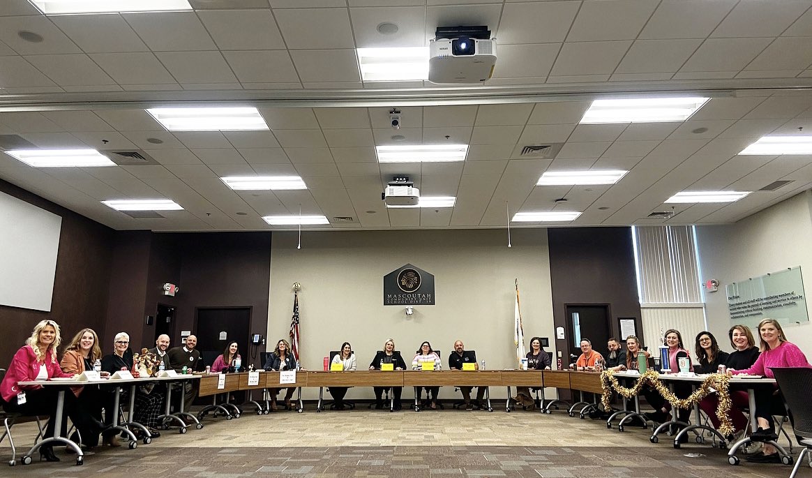 Today the Mascoutah 19 Administrative Support Center enjoyed a wonderful Thanksgiving meal together as a work family. I couldn’t be more thankful of this team and all they do. 💜🙏🦃#mascoutah19