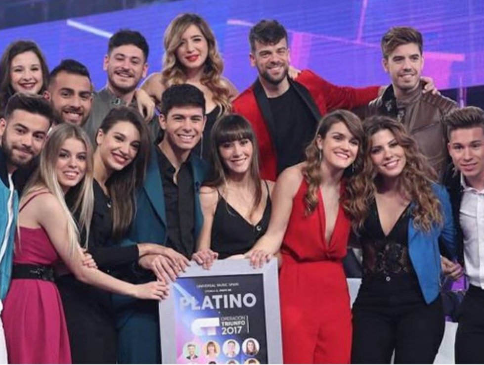 Anna_CB18 tweet media