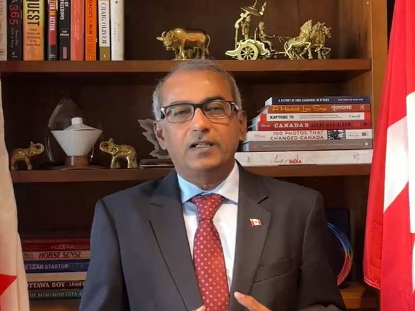 ani_digital's tweet photo. "Step in, take action:" Canadian MP Chandra Arya on Khalistani supporters threat to Hindu temple in Surrey
Read @ANI Story | https://t.co/JdGw7eLLoR
#HinduTemple #CanadianMP #ChandraArya #Canada https://t.co/P5NAhOZUmk