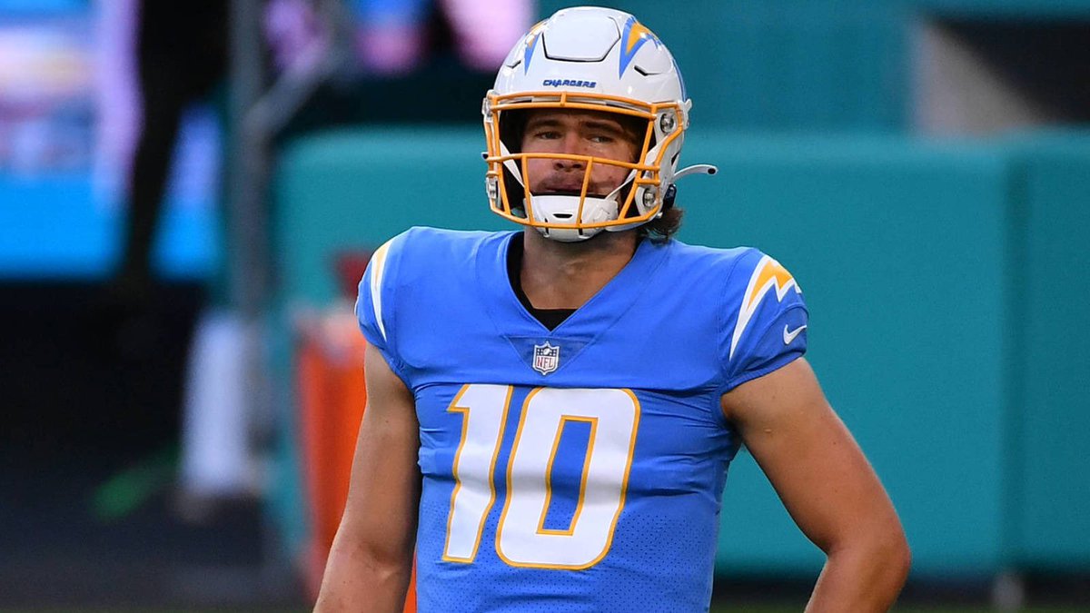 ChargersMemes tweet media