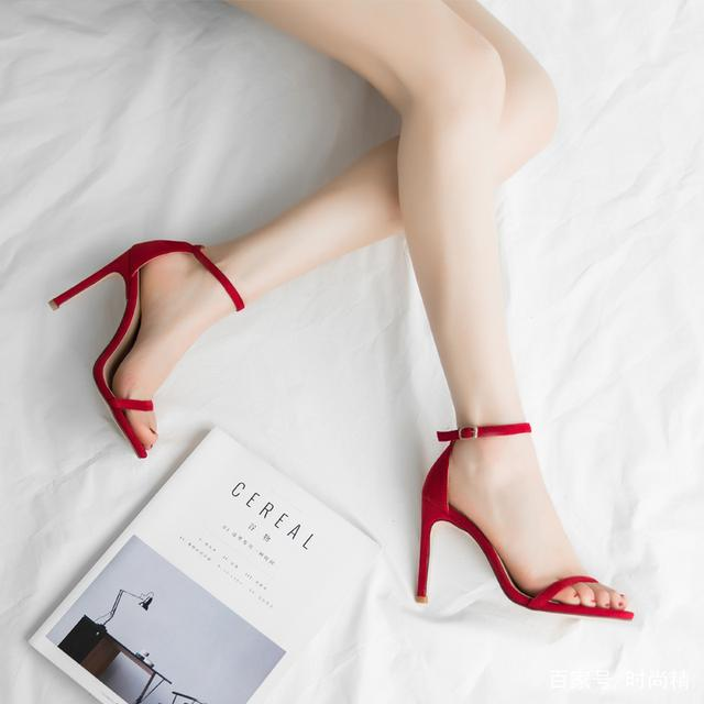 angela_perin's tweet photo. Not only life, not only the form, high heels as a woman's unique love has already entered the garden of the human spirit, become a symbol of soul, sexy, art, beauty. https://t.co/mGPJbNNx58