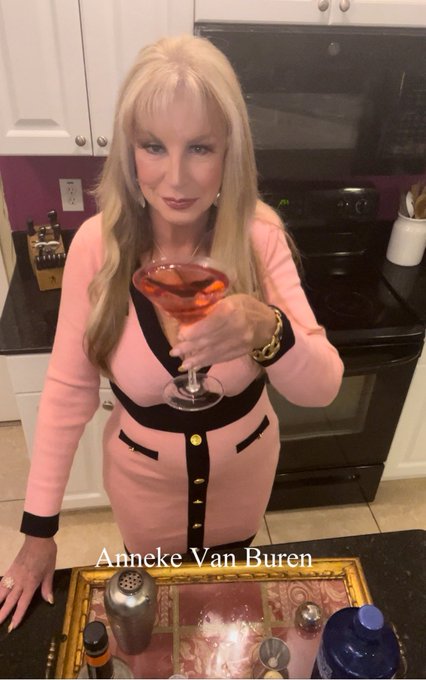 Anneke's Thanksgiving Cranberry Martini.   The only fans version tonight at Monday night at the movies<a href="/tag/hotgranny"class="tags"><span>#hotgranny</span></a><a href="/tag/ocala"class="tags"><span>#ocala</span></a><a href="/tag/worldequestriancenter"class="tags"><span>#worldequestriancenter</span></a><a href="/tag/gil"class="tags"><span>#gil</span></a>