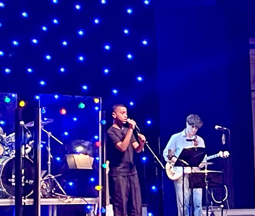 St Vincent House tweet media