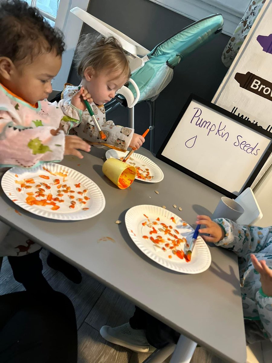 pjspals's tweet photo. Our pals are turning into silly scientists that love to have fun and explore all the things this season brings! 🧑🏽‍🔬🎃 🧪 🎨 https://t.co/zV0Ti8bfe7