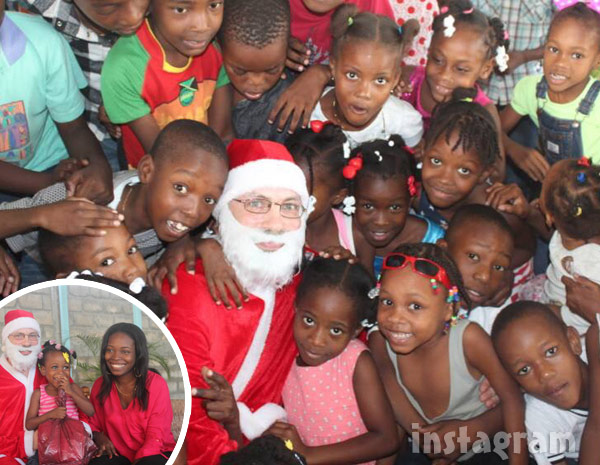 starcasm's tweet photo. Who had the more awkward #90DayFiance charity Christmas, Daniele and Yohan or Sean and Abby? (Sean was the guy who bought 200 pairs of panties for his Haitian fiancée Abby) #90DayFianceTheOtherWay #YohantaClaus #Danielf https://t.co/itqTwzCSLy