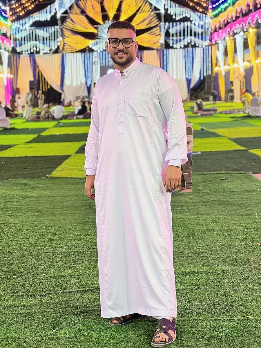 قلباً لا يهاب أحد وعزة نفس تعانق السماء 🖤