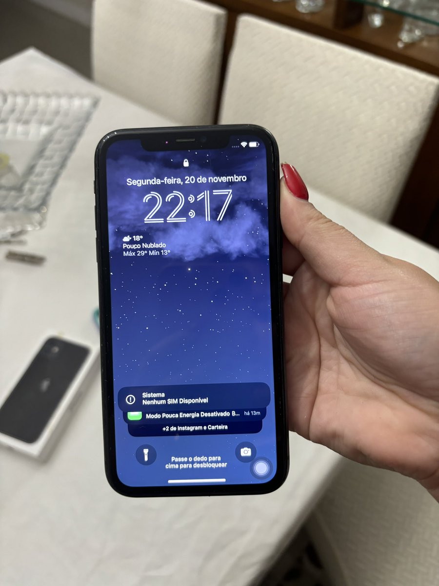 dju_souza's tweet photo. ❌❌VENDO IPHONE 11, 128gb ❌❌

Produto em ótimo estado, acompanha carregador, caixa do aparelho e 7 capinhas.
Celular 100% original com pouquíssimas marcas de uso https://t.co/BIMr6t25Lr