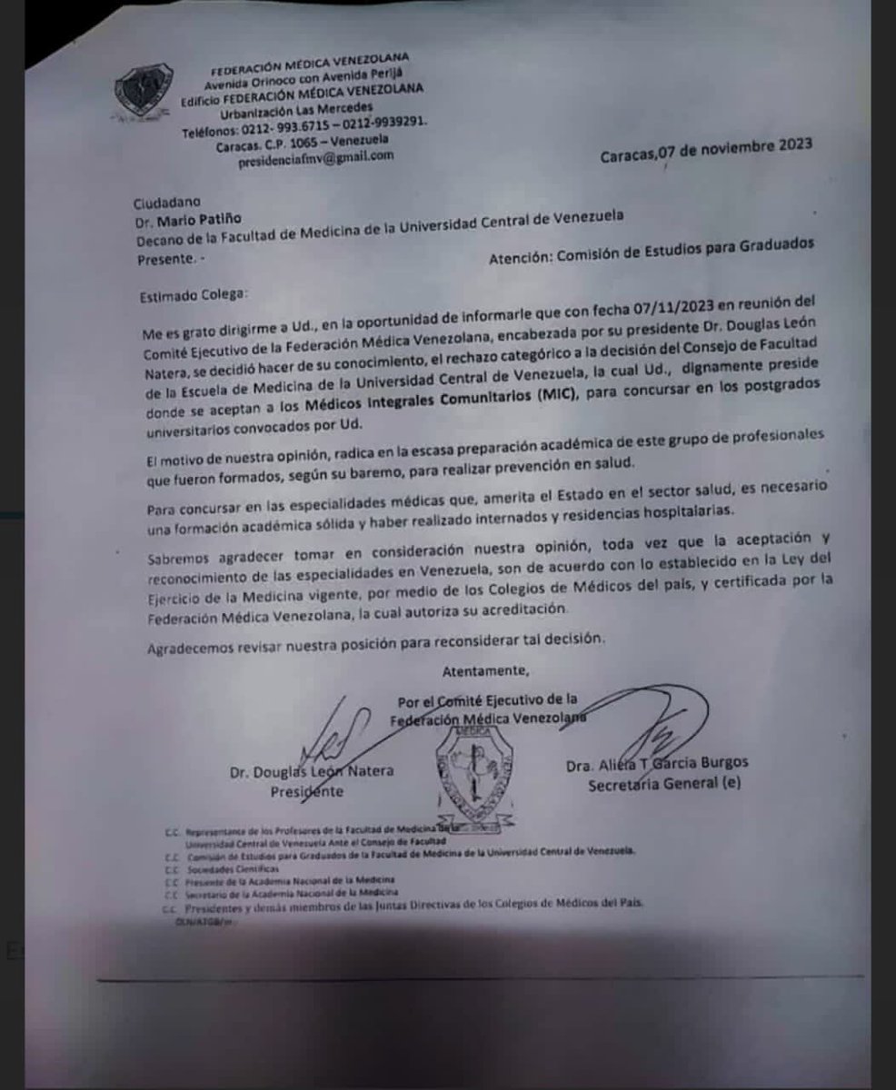 ReporteYa's tweet photo. #20Nov #Venezuela 
@jpenalver: La Federación Médica Venezolana rechaza que el Consejo de Facultad de la Escuela de Medicina de la #UCV, haya decidido admitir a concursar en postgrados, a los llamados médicos integrales (MIC). El rechazo radica en "la escasa preparación académica de este grupo de profesionales".