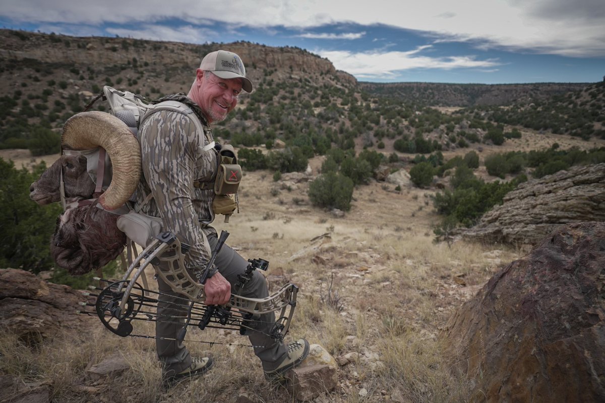 OUTDChannel's tweet photo. Congrats to our buddy Mark Heck of @TheGivenRight - Hunting for fulfilling a lifelong dream and tagging out on his Rocky Mountain Bighorn Sheep! Way to go Mark, that is amazing and by bow as well.
#FindYourAdventure #hunting #thegivenright #bighorn #sheep #rockymountain https://t.co/HmsPeEjSGq