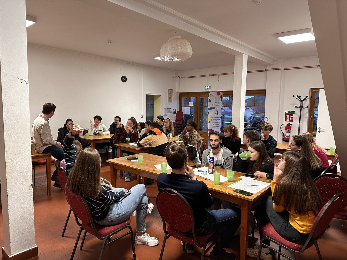 Fin de la première journée du séminaire de l'engagement inter CVL-CAVL pour <a href="/acnancymetz/">Académie de Nancy-Metz</a> au centre du Pâquis de <a href="/AroevenNancy/">Simon ROMANO</a>. Forum avec DAAC/DAREIC/AROEVEN/SDIS/ VP <a href="/Univ_Lorraine/">Lorraine</a> et préparation du prochain CNVL <a href="/RLaganier/">Richard Laganier</a> <a href="/GabrielAttal/">Gabriel Attal</a>