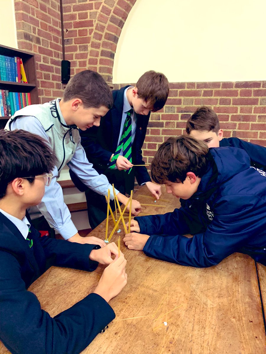 St Vincent House tweet media