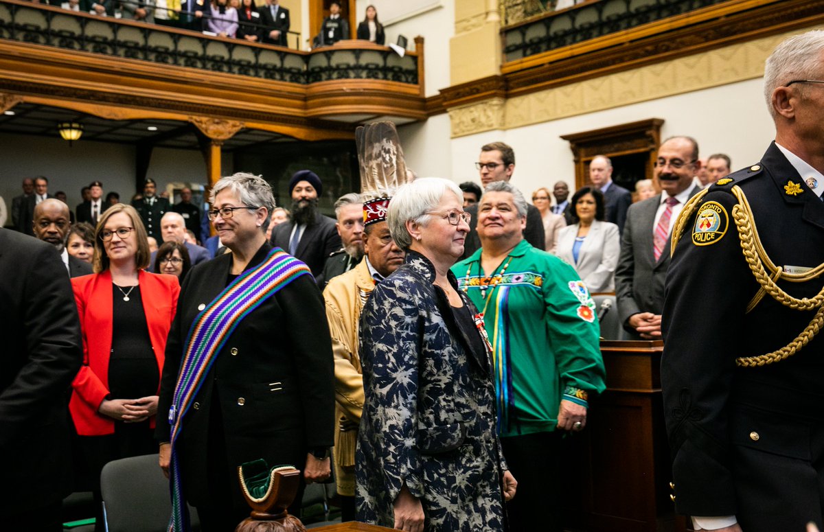 Congratulations to the Honourable Edith Dumont, who was recently installed as Ontario's 30th Lieutenant-Governor! MNO President <a href="/FrohMargaret/">Margaret Froh</a> attended the ceremony on Tuesday and looks forward to all future collaboration with <a href="/LGOntario/">Edith Dumont</a> on advancing #Reconciliation in Ontario.