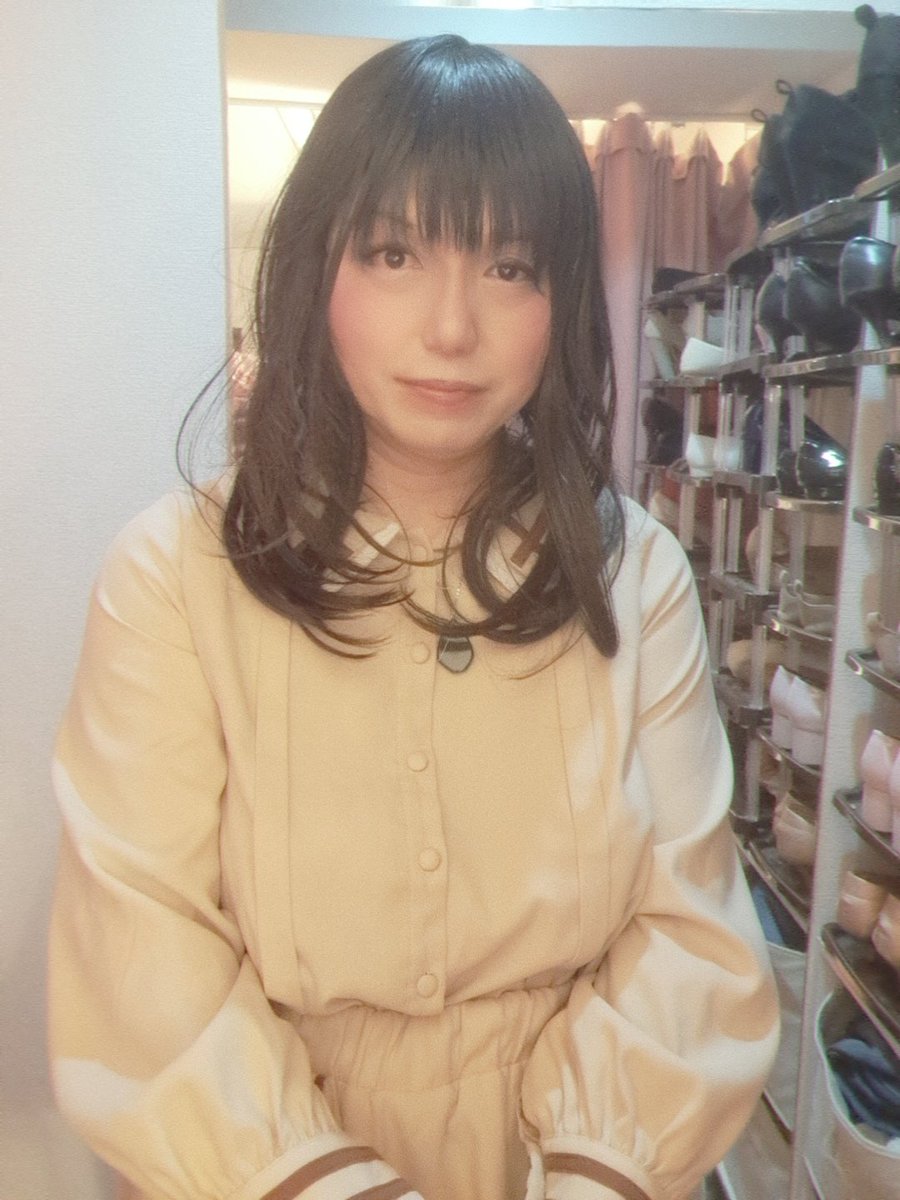 newsunshadow's tweet photo. おはよう☀️
なかなか難しいけど、かわいいお洋服着てデートするのが当面の夢です✨ https://t.co/e7sjhrT7vb