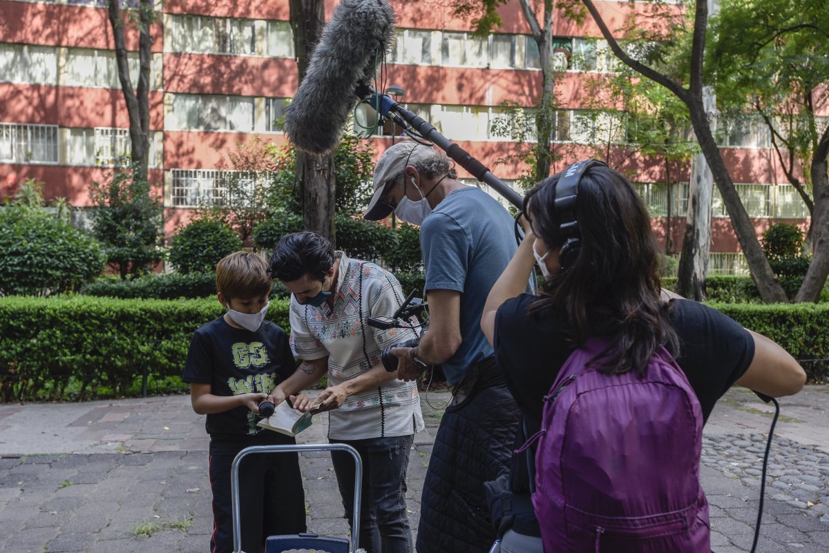 Península Films tweet media