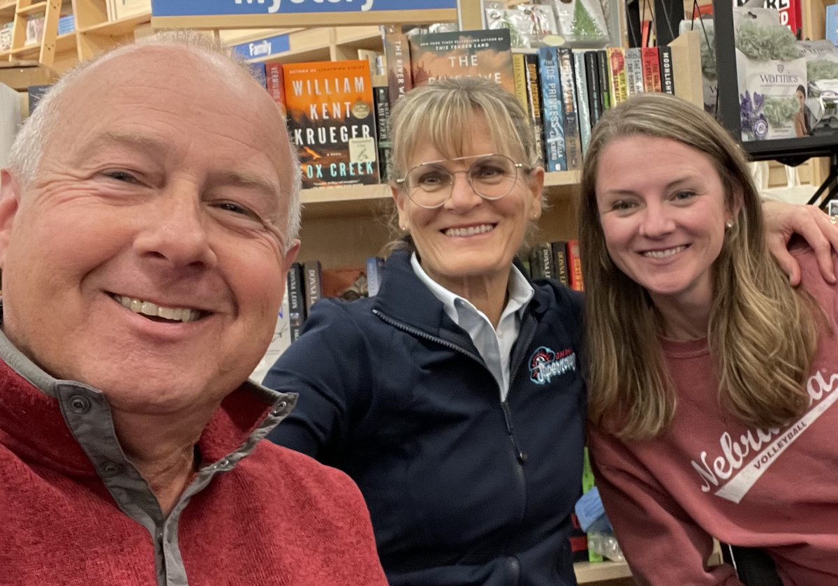 📚🖊️ Team President @DSMendenhall recently had a wonderful opportunity to do a book signing at the @BookwormOmaha, where she was joined by former Huskers volleyball star, Anna Schrad, and author @jlmabry51!  

John Mabry's book, Nebraska Volleyball: The Origin Story, does a