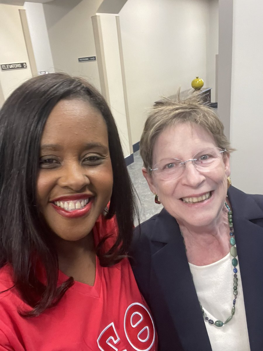 tanzy_kilcrease's tweet photo. It was so good to see George McCanless and Tammie Collins @UnitedWayCG today!  These two champions do great work in our Macon community.  They have hearts of gold! https://t.co/QnEDQD7HtT