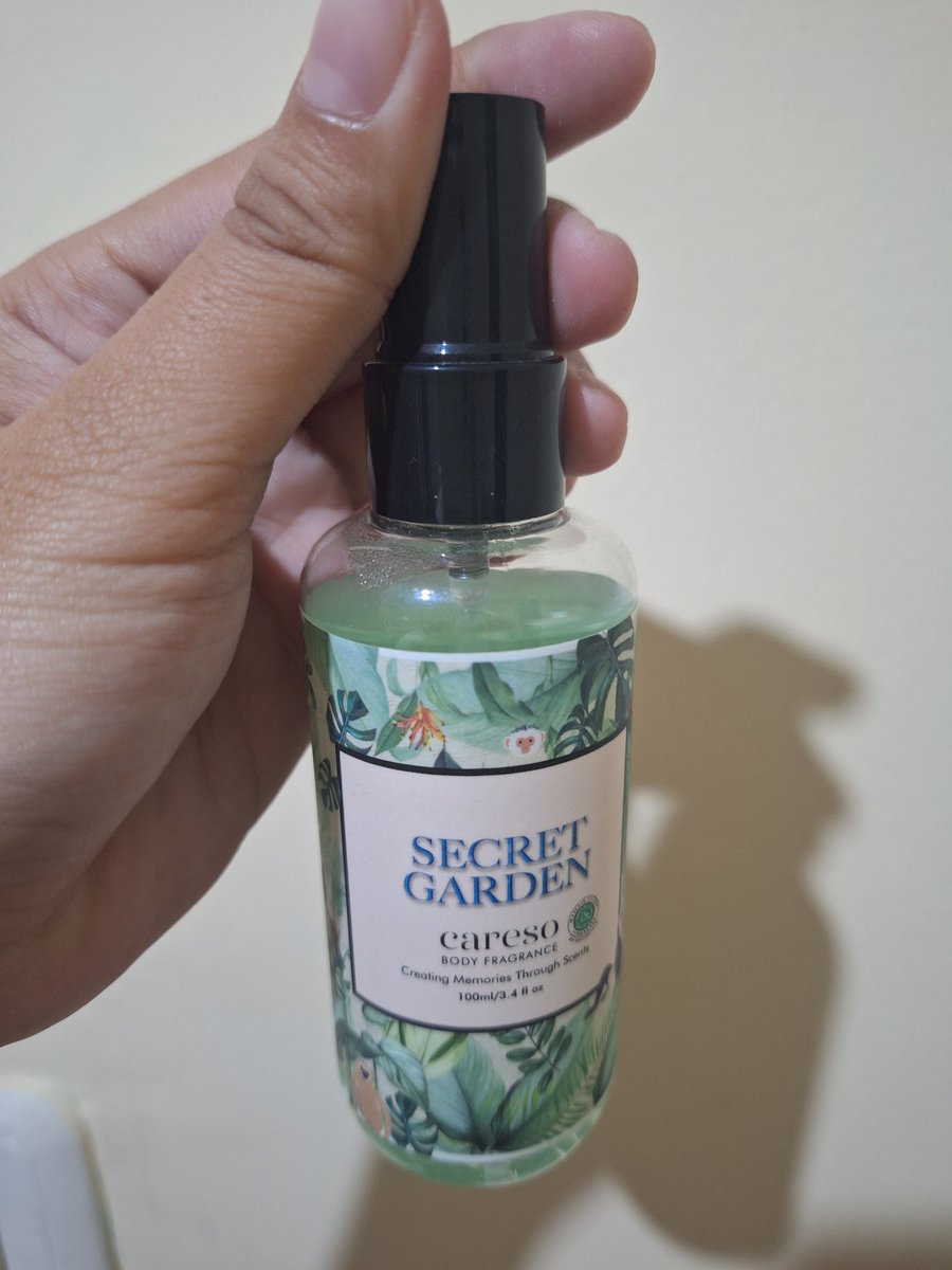 naajaemann's tweet photo. WTS parfum caresso
Jasmine blossom dan Secret garden
take all 50k aja dom bandung

alasan jual: ga terlalu cocok sm baunya
volume nya masih terlihat digambar yaa, masih banyakkkk
tag. wts wtb preloved https://t.co/Cwgpx41f6H