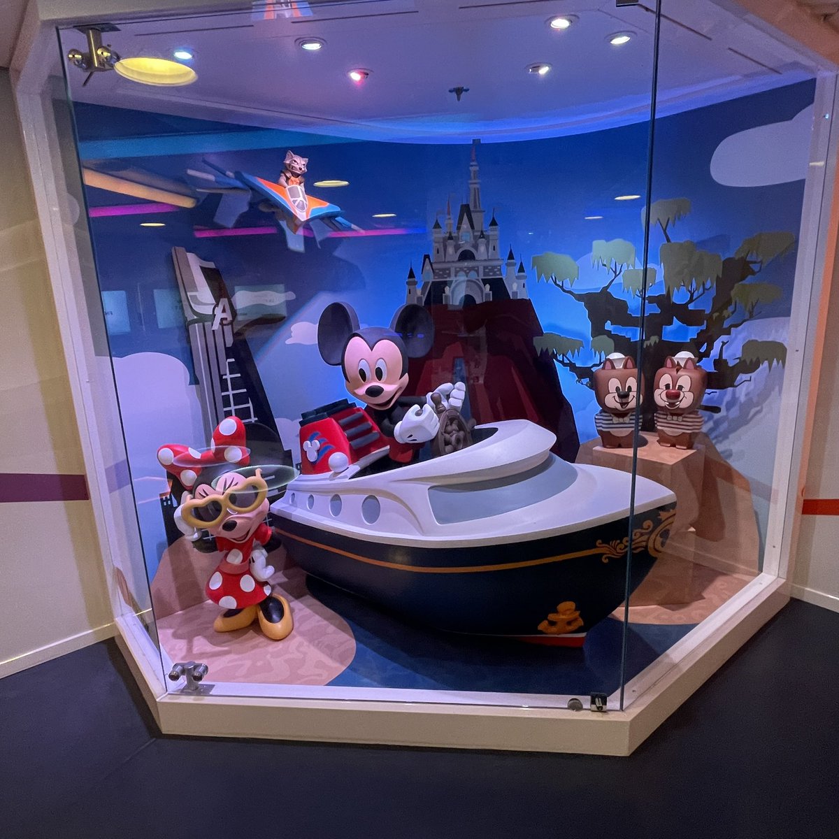 The Disney Infinity room on Disney Cruise Line’s Disney Dream is still intact. #DisneyInfinity