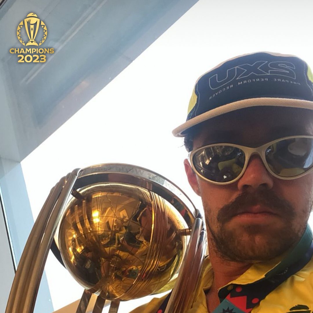 ICC's tweet photo. 𝓥 𝓘 𝓑 𝓔 𝓢 ✨

📸 @patcummins30  | @travishead34 

#CWC23 https://t.co/0okf8MVmLQ