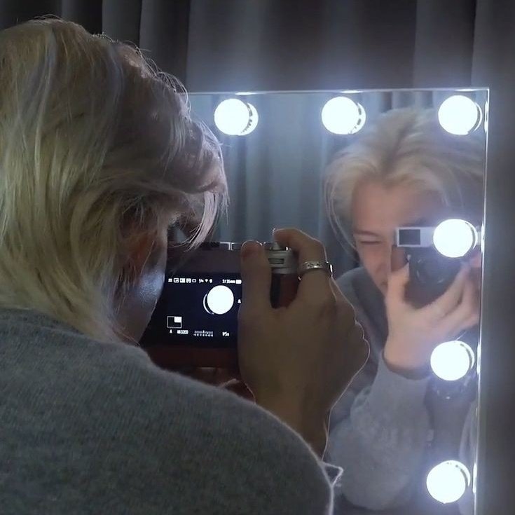 𑄽𑄺 (quit) tweet media