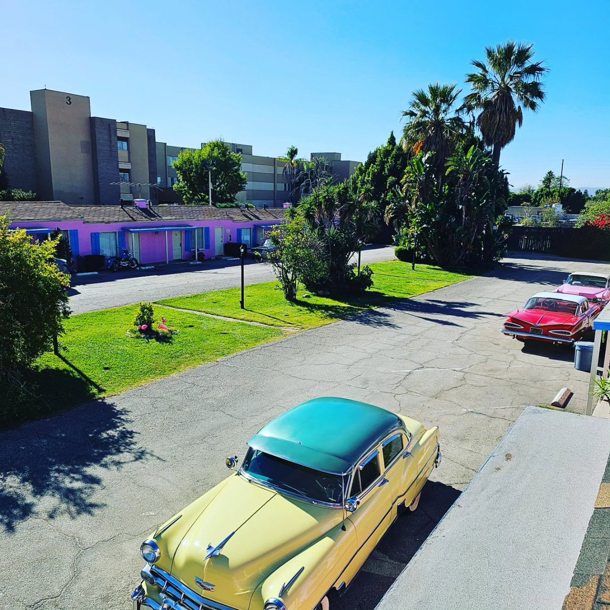 Pink_Motel_'s tweet photo. Looking for a fully dressed Motel or Diner for your next Photo/Film shoot? Give us a call and leave a brief message, we will get back to you asap. https://t.co/CaJq0aJyn4