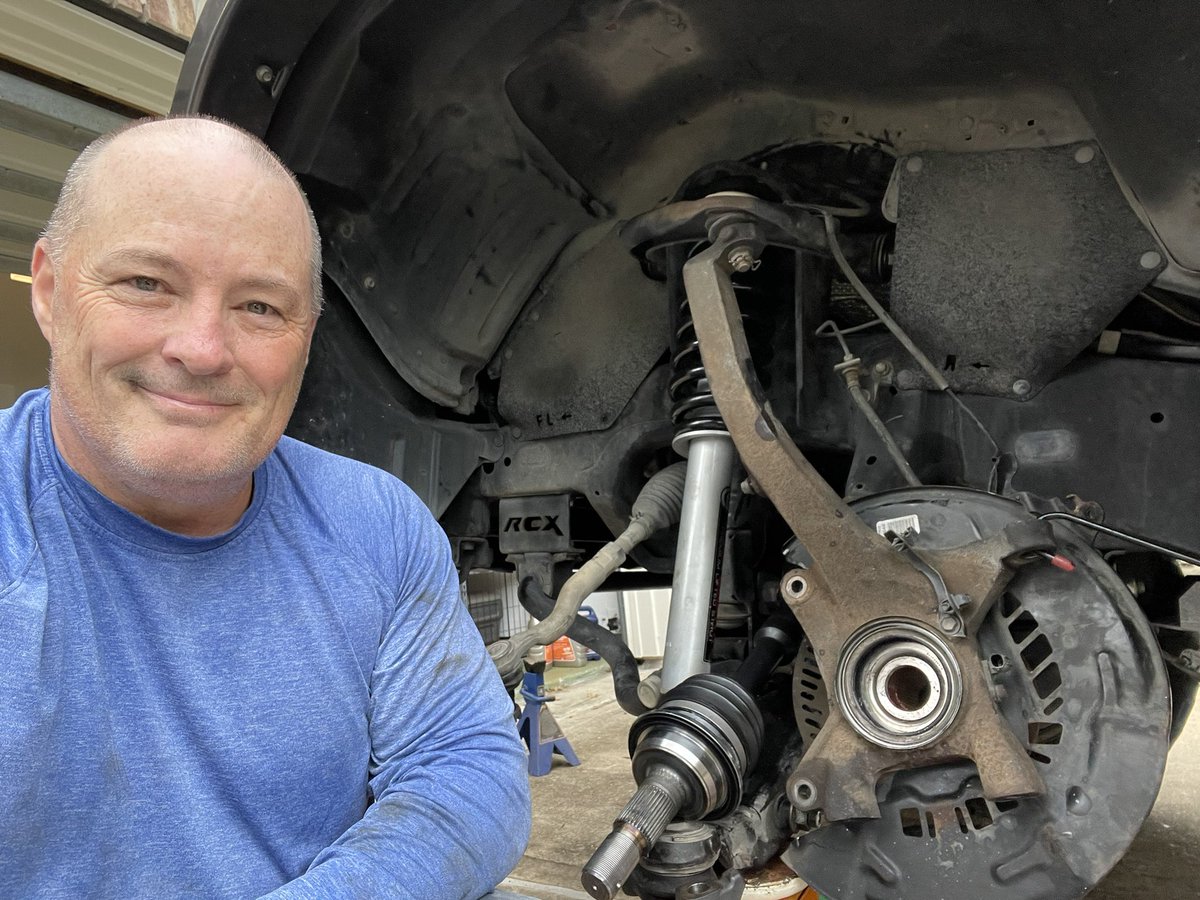 Astro_Maker1's tweet image. So, what do astronauts do on their day off?    Auto maintenance of course!    Gotta use my vocational training to get Tunzilla back into good shape!!    Struts, cv axles, brakes and diffy fluid!
#MakersGarage