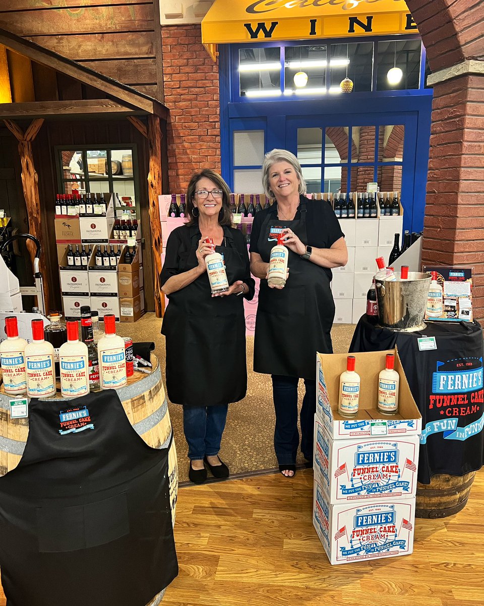 The holiday tastings have begun! Keep an eye out for samples of #FerniesFunnelCakeCreamCocktail at your local stores!