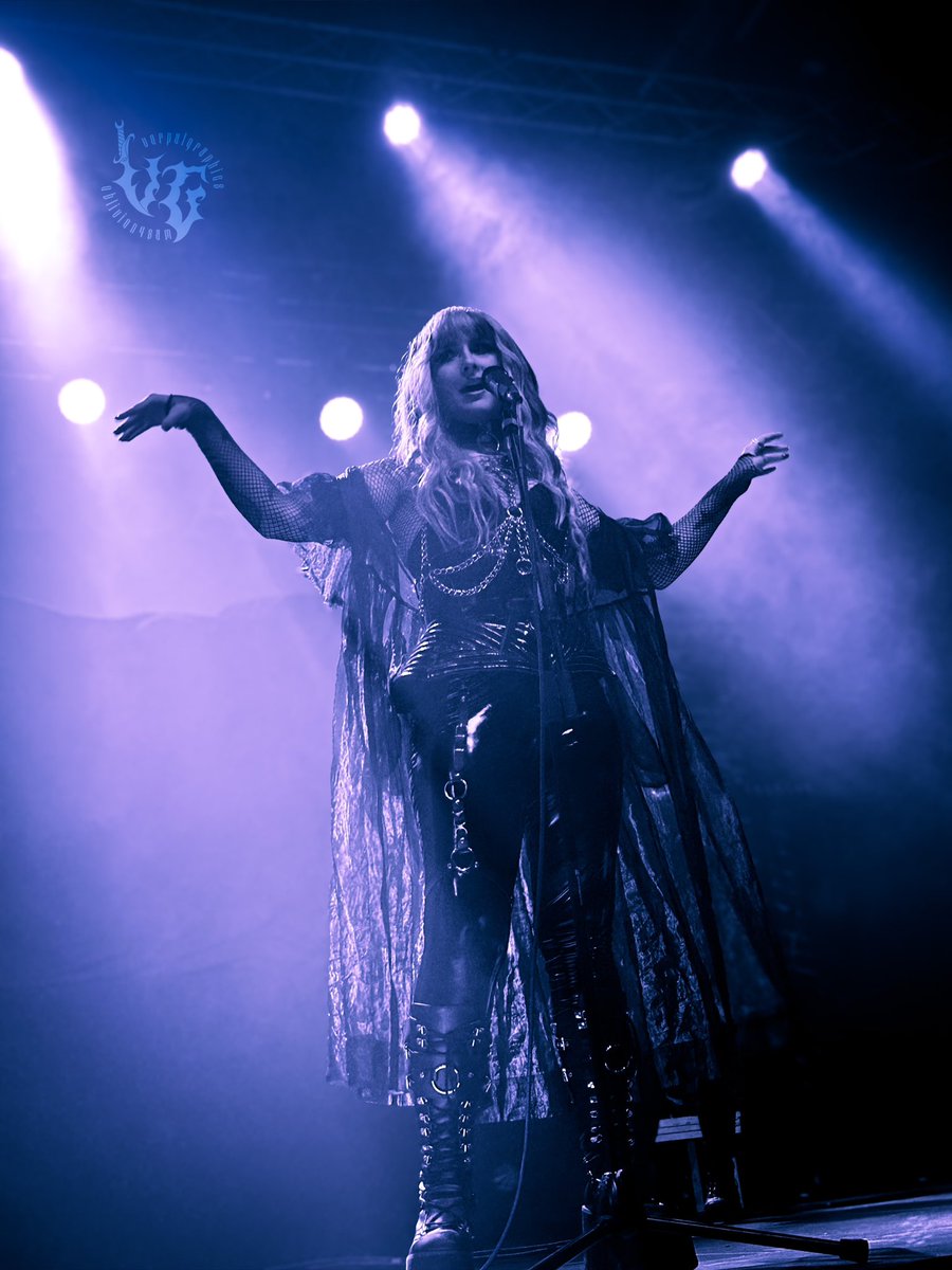 oblivion4sam's tweet photo. some of my fave pics i took of @dearmothica in berlin last week 🫶🏼 https://t.co/9sdkPEuQYH
