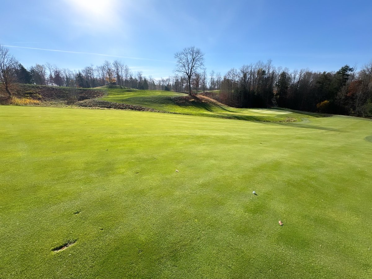 iacas's tweet photo. It was a bonus round in mid-November @WWGolfClub but I’m already missing it. That said, I’m looking forward to hitting the ground running with a lot of good work this winter. #PlayBetter #PracticeWhatIPreach https://t.co/aqBP5MKrFn