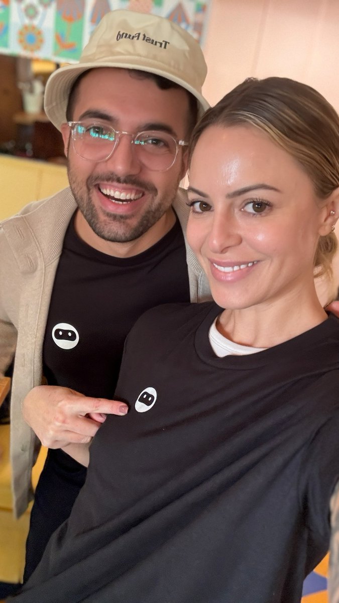 Sophia Amoruso 3.0 (@sophiaamoruso) on Twitter photo Got to meet <a href="/trustfundvc/">Trust Fund</a> portfolio company <a href="/BrowseAI/">Browse AI</a> founder <a href="/ardalanme/">Ardy Naghshineh</a> to talk all things leadership, fundraising, and poaching talent.
If you’re in Vancouver and in product or engineering, he’s hiring: linkedin.com/company/browse… Got to meet <a href="/trustfundvc/">Trust Fund</a> portfolio company <a href="/BrowseAI/">Browse AI</a> founder <a href="/ardalanme/">Ardy Naghshineh</a> to talk all things leadership, fundraising, and poaching talent.
If you’re in Vancouver and in product or engineering, he’s hiring: linkedin.com/company/browse…