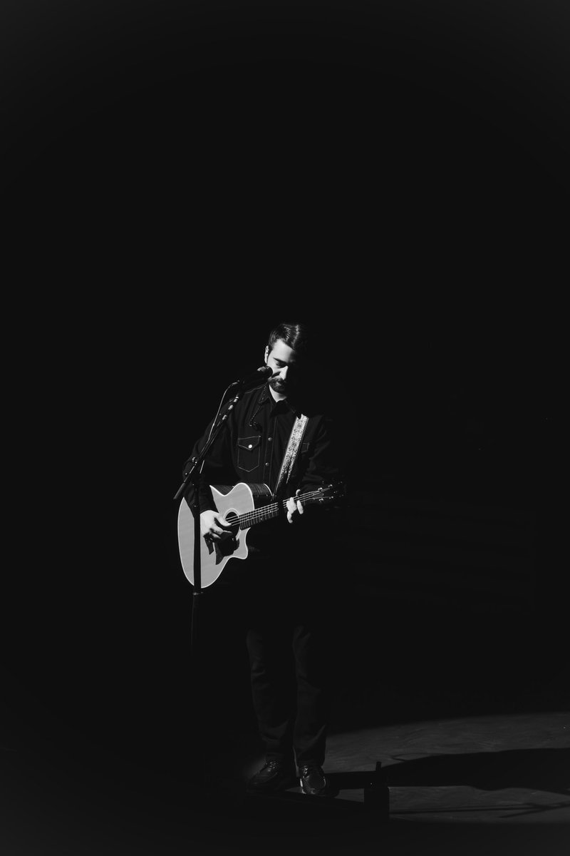 fetchurcameras's tweet photo. Noah Kahan: EU &amp; UK Tour 2023. London, UK. 11-20-23. 

#NoahKahan #NoahKahanLondon https://t.co/HARahQObBw