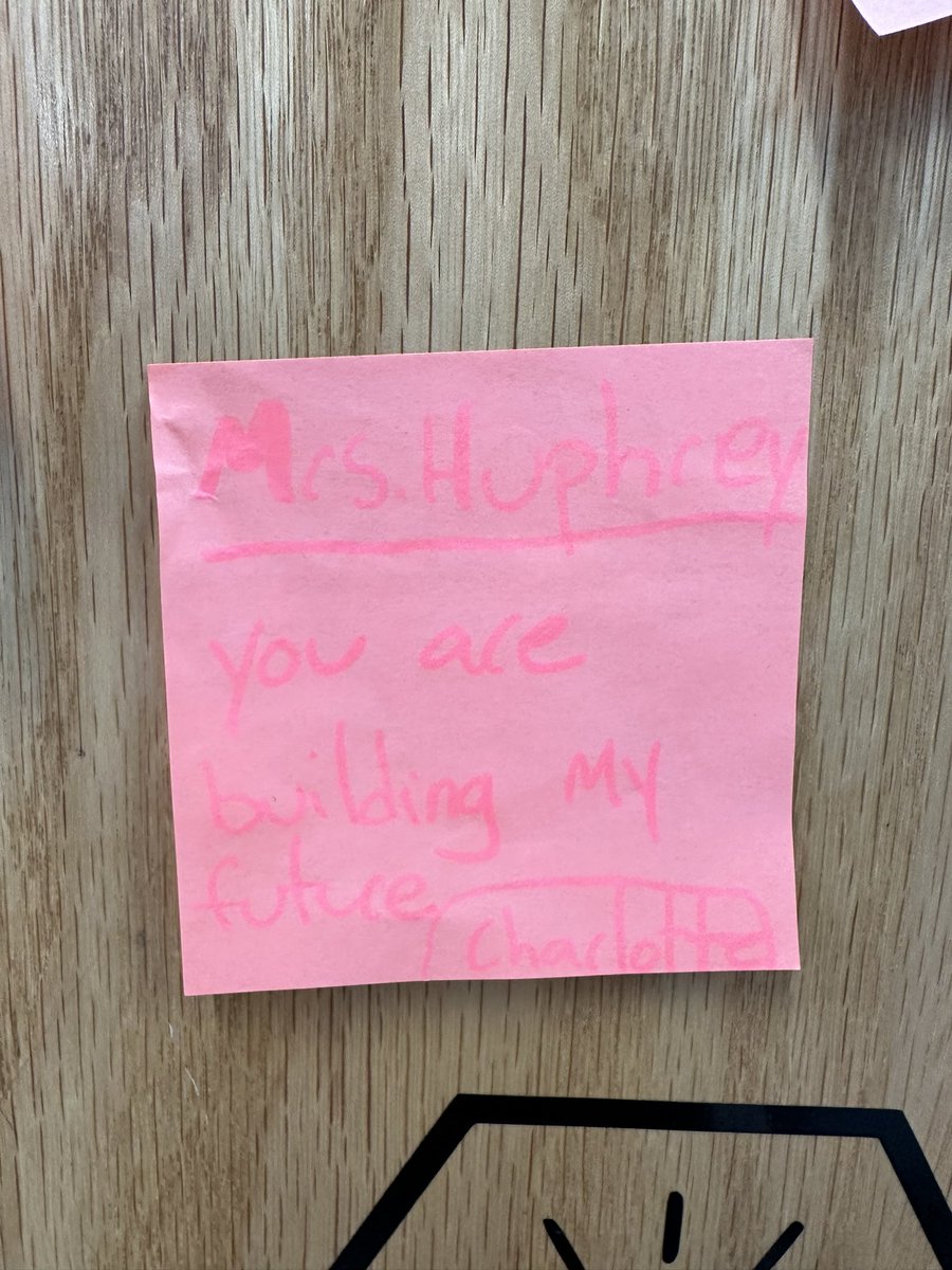 WantaghSTEAM's tweet photo. It worked! The gratitude enrichment group filled my bucket when I opened up my door after class! What a great way to spread some kindness! @wantaghel @WantaghSchools @WantaghTeachers #elementarystem #elementarysteam #stemed https://t.co/7kT4IO7cRy