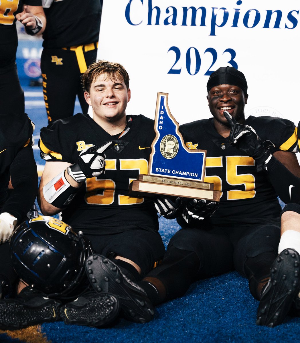 JacksonBrody5's tweet photo. Currently on ☁️ 9❕No better feeling than a 13-0 State Championship Season + First Team All-SIC Offensive Line
@chrisculig @CoachJuss @CoachKron @BKKnightsFB @CoachJournell https://t.co/jEqZ7tXCvh