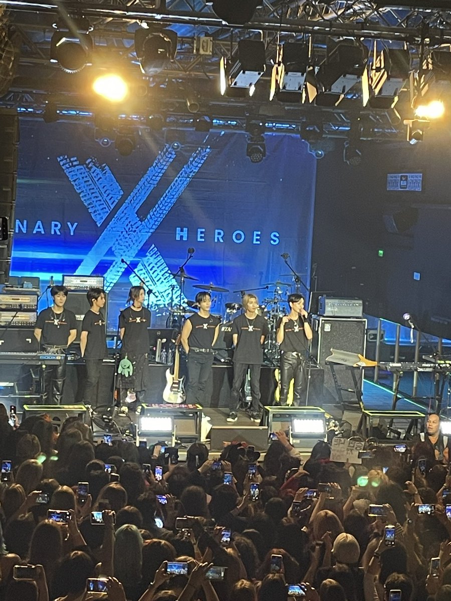 riri ˣʰ ✿ tweet media