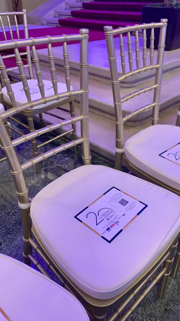 franceaucanada's tweet image. Vous pouvez visionner la cérémonie en #webstream live ou en replay 
💻 vimeo.com/event/2375089. 
N’hésitez pas à partager !