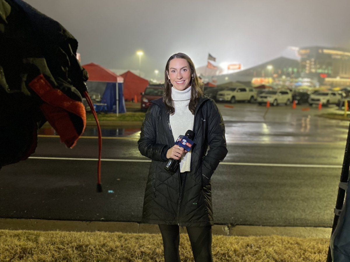 The weather might not be great but it’s never a bad night for a Super Bowl rematch! Who ya got?#ChiefsKingdom #FlyEaglesFly