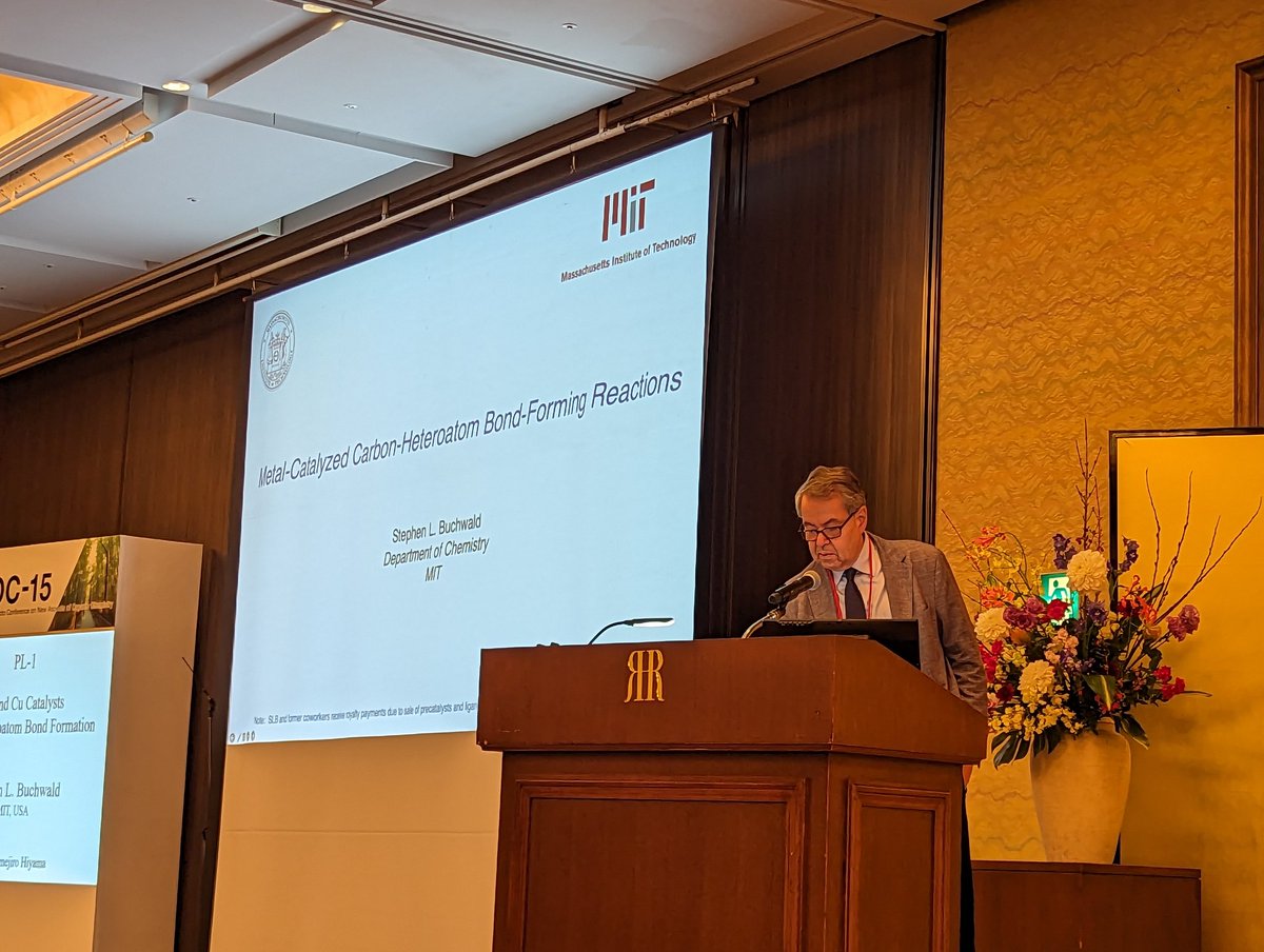 henloeditorfren's tweet photo. Brilliant start of day 2 at @15Ikcoc #IKCOC-15 with a talk by Stephen L. Buchwald @BuchwildGroup @ChemistryMIT on Pd and Cu cat. for C–#heteroatom bond formation.
Looking forward to an amazing story on the development of these iconic synthetic methods. https://t.co/L5yXIhYOwv