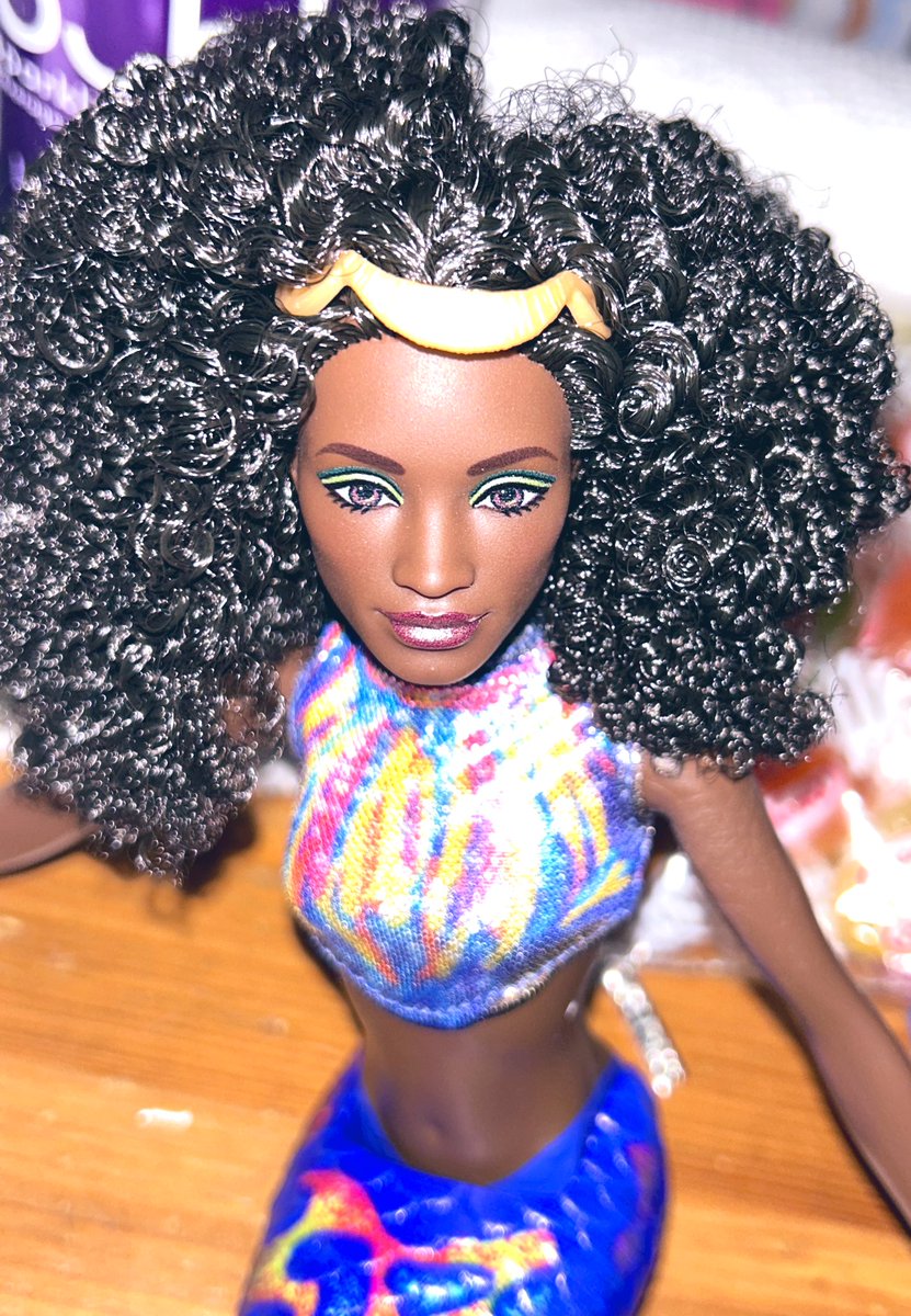 OolaFanForever's tweet photo. #TheLittleMermaid #Ariel and her six sisters: #Caspia #Perla #Indira #Tamika #Karina #Mala & Ursula’s alter ego #Vanessa. All gorgeous dolls. I love #BlackFridaySales. ❤️💕❤️🧜♀️ #Mattel https://t.co/vFWdGw3Jb2