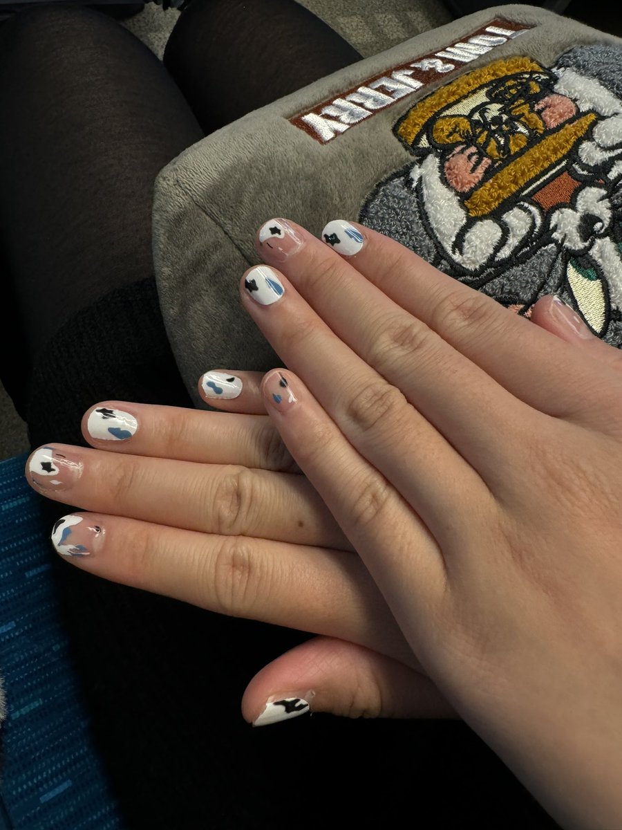 touhonyade's tweet image. today&apos;s nail💅

#新幹線 #旅女 #いざ広島へ