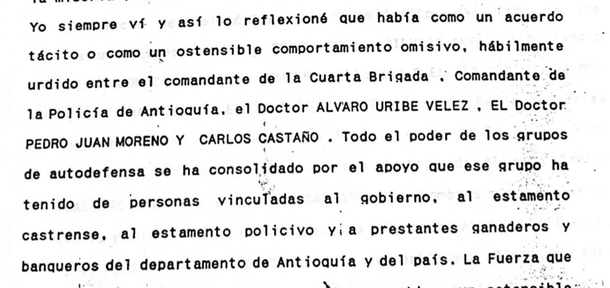 migueldelrioabg's tweet photo. El 6 de Febrero de 1998, Jesús Maria Valle dio una declaración -que le costaría la vida dos semanas después- donde advirtió la complicidad del entonces Gobernador de Antioquia, Álvaro Uribe Velez, en las masacres del Aro y de la granja entre otras. Es el momento de la verdad. https://t.co/h2n4xsbEiu