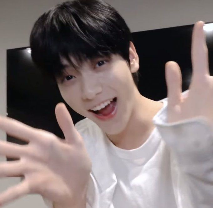 biancajkk's tweet photo. thread do soobin sendo um dos idols mais queridos do mundo 

our promise will stay tomorrow
#4everTogetherWithTXT
#AlwaysOurHome숩 https://t.co/NbLU1Fxzui